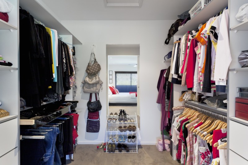 Luxurious Walk In Wardrobes And Dressing Room Ideas