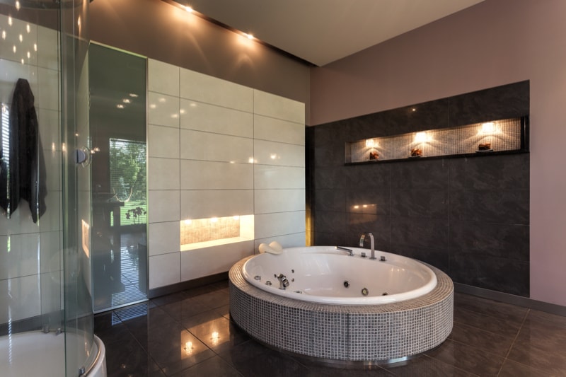 Luxury bathroom design with jacuzzi bath tub